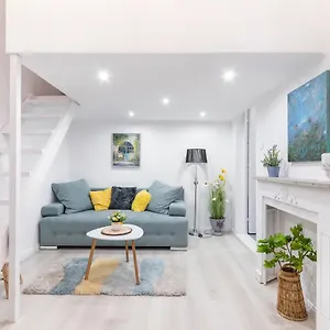  Apartment Green Apartment
